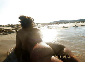 BBW matures and grannies at the beach 321